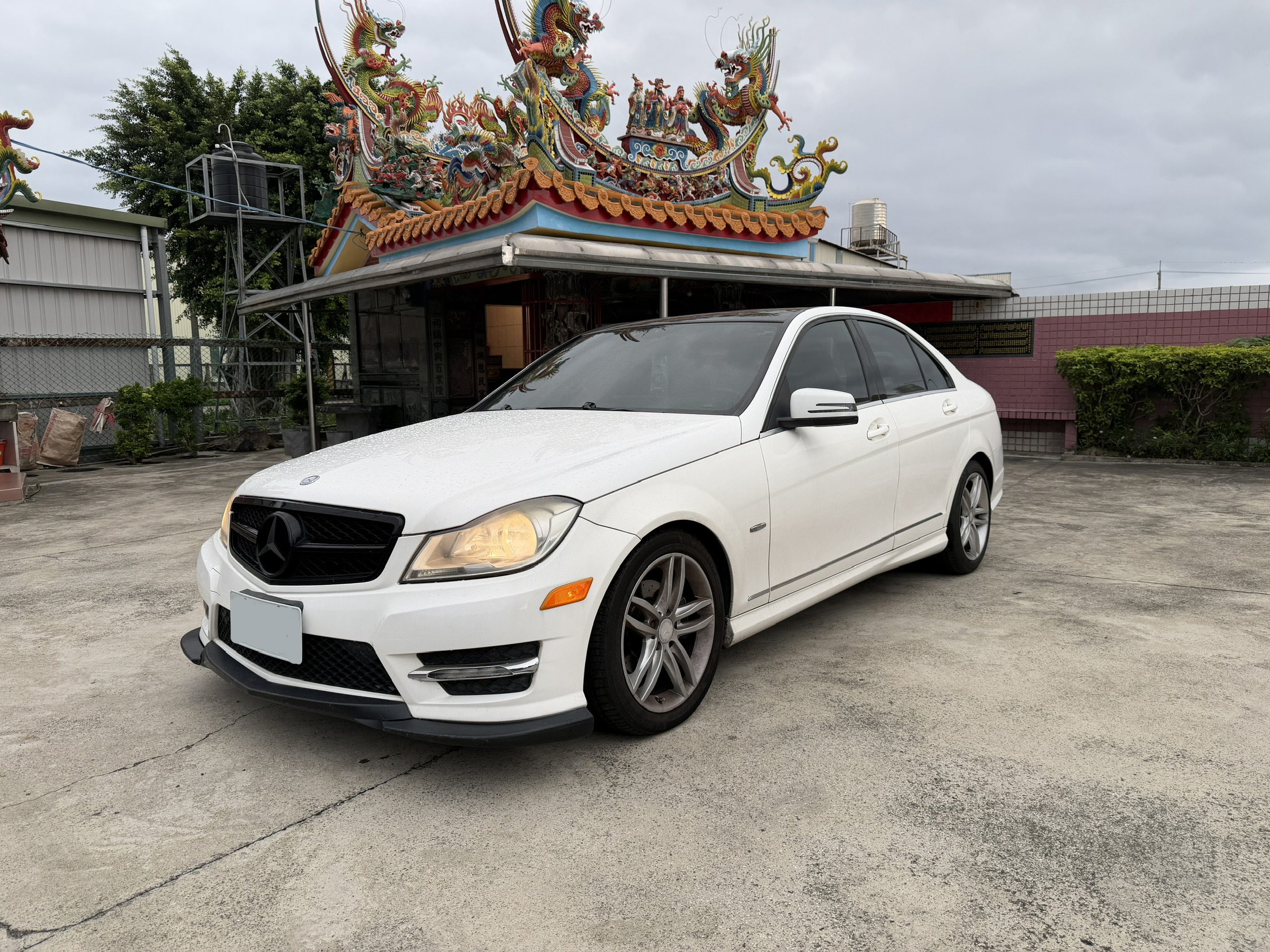 M-Benz C250